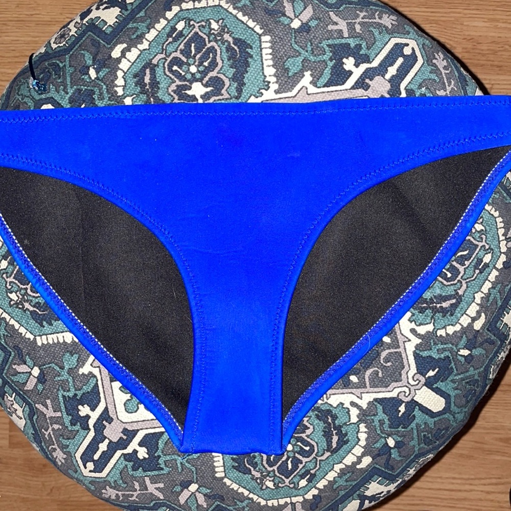 Neoprene bikini bottom